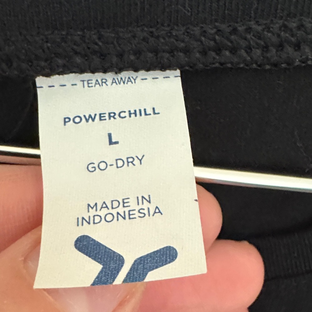 Old Navy Black Short Sleeve Cropped Tee - Picture 3 of 6
